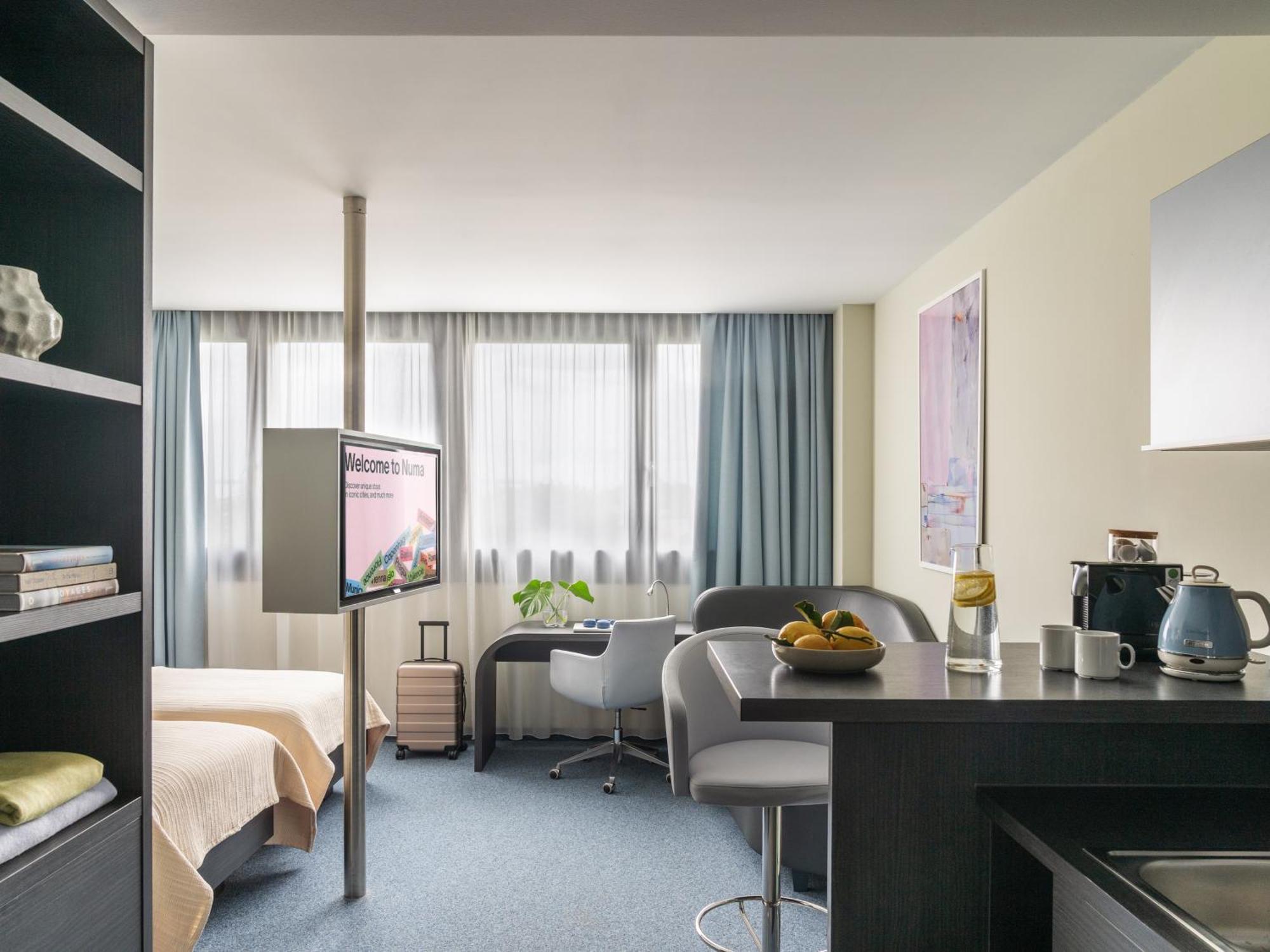 Numa Viktoria Aparthotel 4*