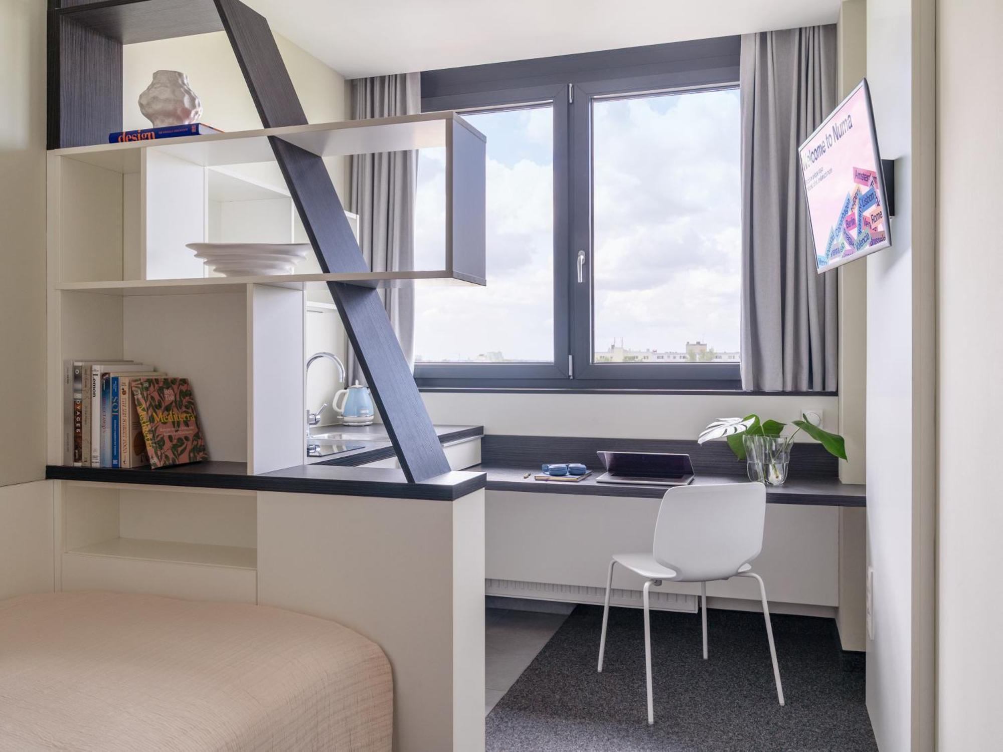 Numa Viktoria Aparthotel 4*